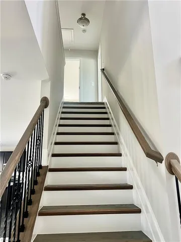 $2,700 | 2101 Owls View Lane, Colfax, NC 27235