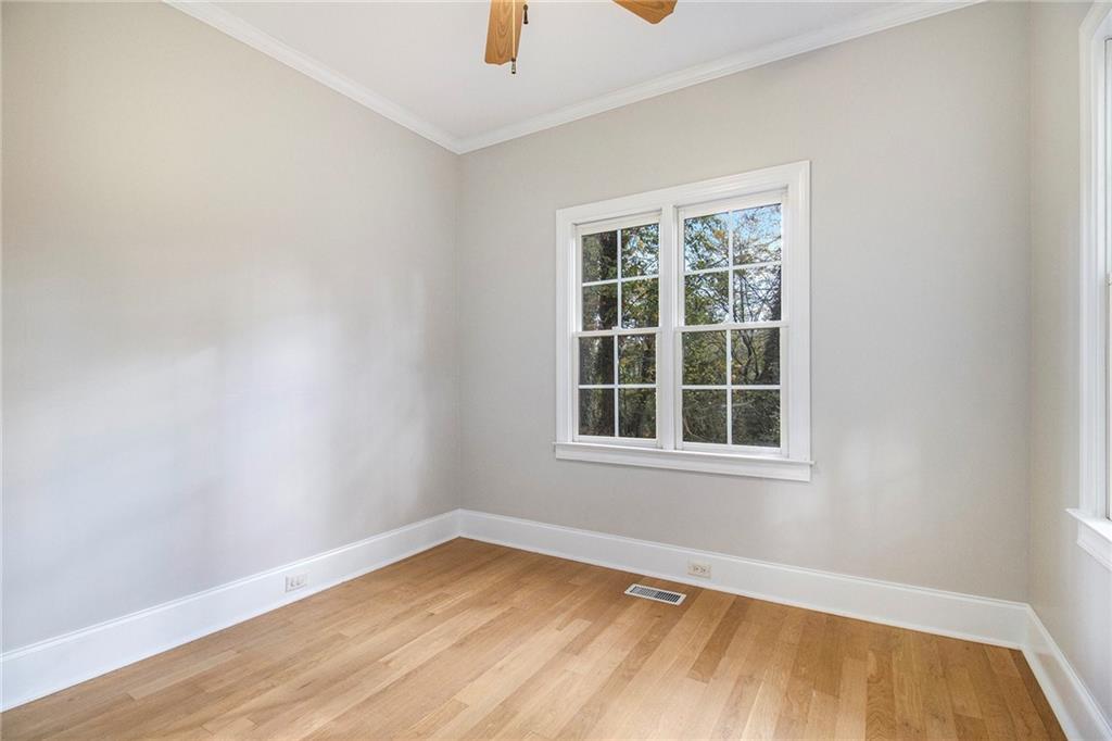 960 Landmark Drive Northeast Atlanta, GA 30342 - Photo 22 of 52