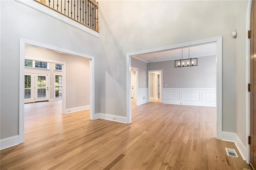 960 Landmark Drive Northeast Atlanta, GA 30342 - Photo 7 of 52
