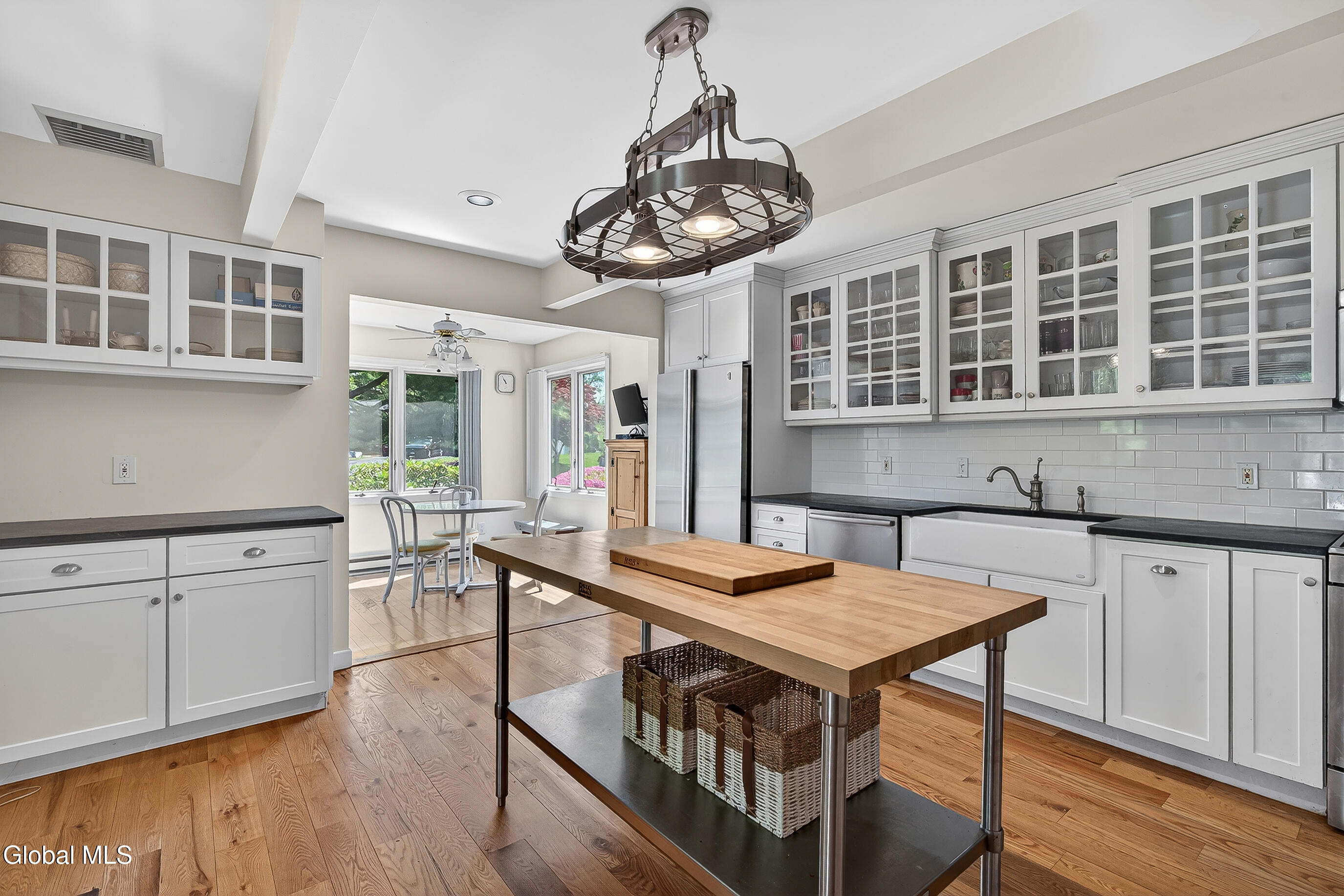 1283 Hawthorn Road Niskayuna, NY 12309 - Photo 16 of 63 052-1283-Hawthorn-Road-Niskayuna-NY-1230