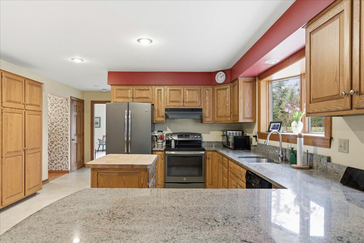 63 Griffin Avenue Hampden, ME 04444 - Photo 32 of 77 21-63 Griffin Ave (35 of 72)