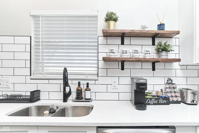 $2,450 | 1435 South Alabama Street, Indianapolis, IN 46225