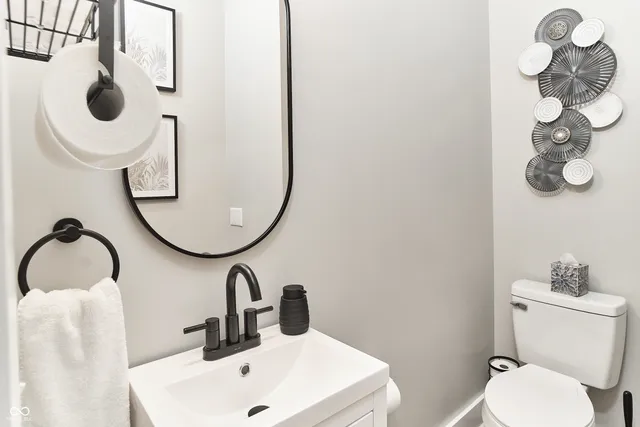 $2,450 | 1435 South Alabama Street, Indianapolis, IN 46225