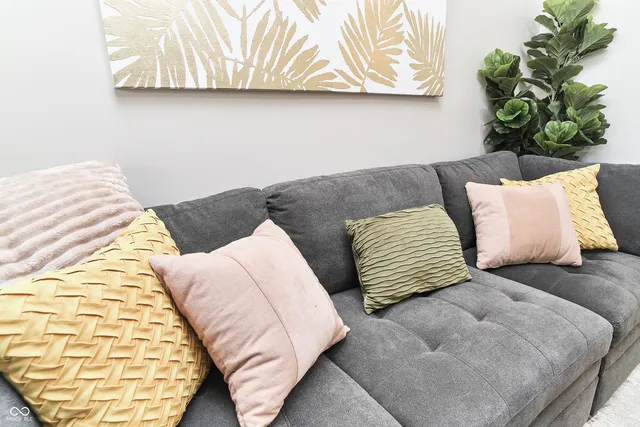 $2,450 | 1435 South Alabama Street, Indianapolis, IN 46225