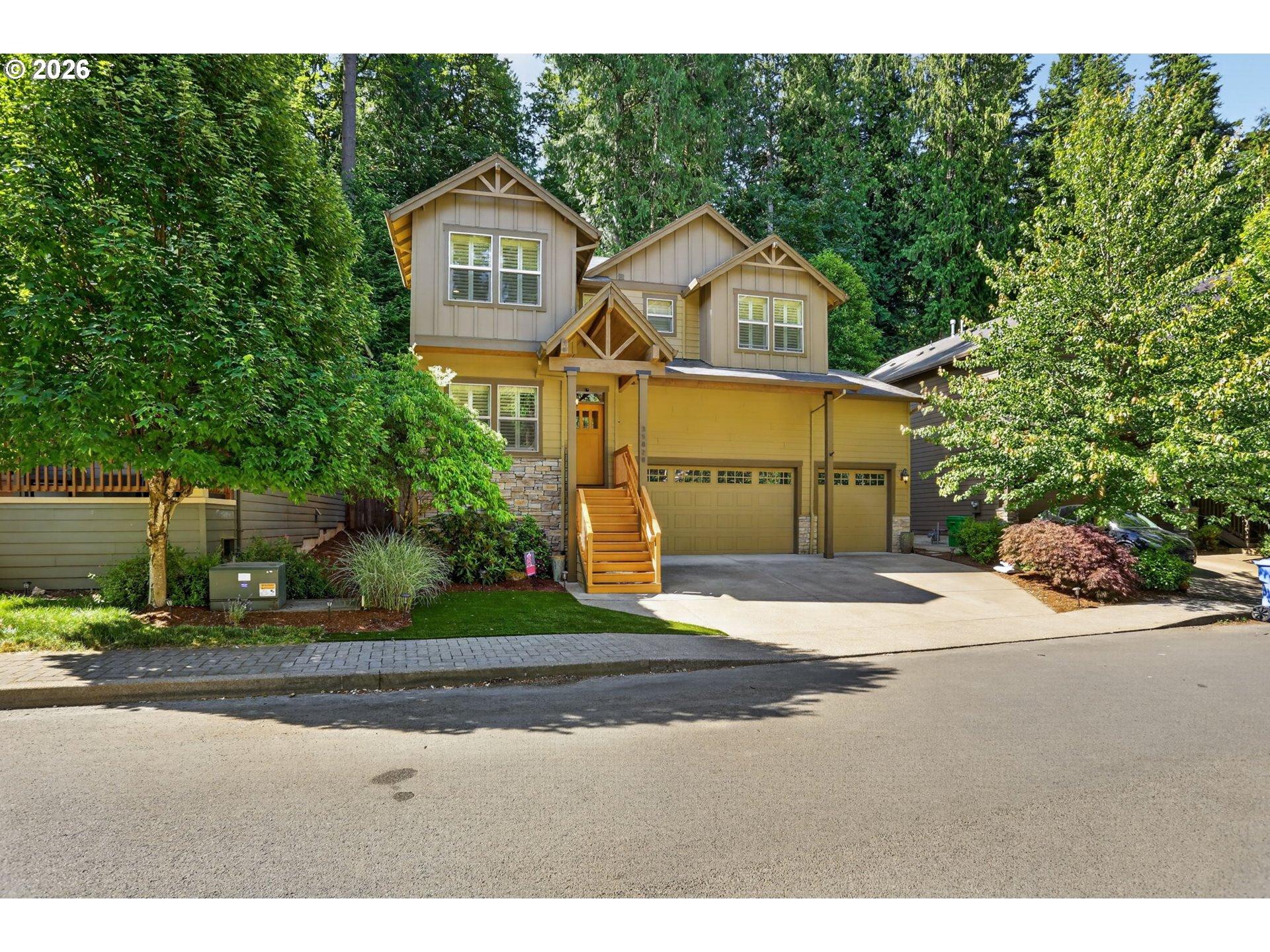 35828 Chinook Street Sandy, OR 97055 - Photo 2 of 31