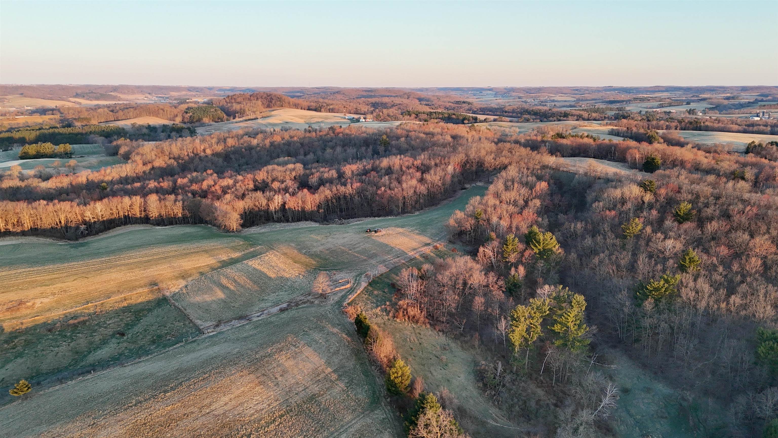 N1503 Raese Road Elroy, WI 53929 - Photo 14 of 69