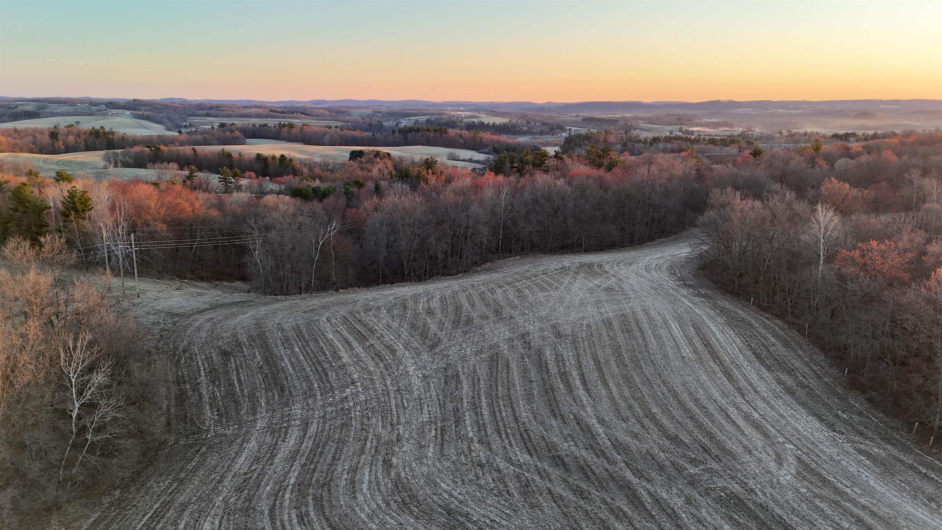 N1503 Raese Road Elroy, WI 53929 - Photo 6 of 69