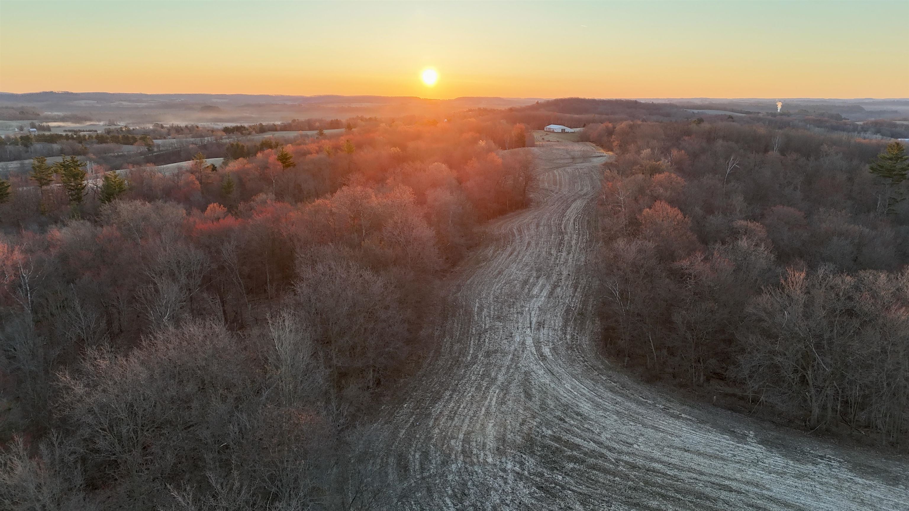N1503 Raese Road Elroy, WI 53929 - Photo 7 of 69