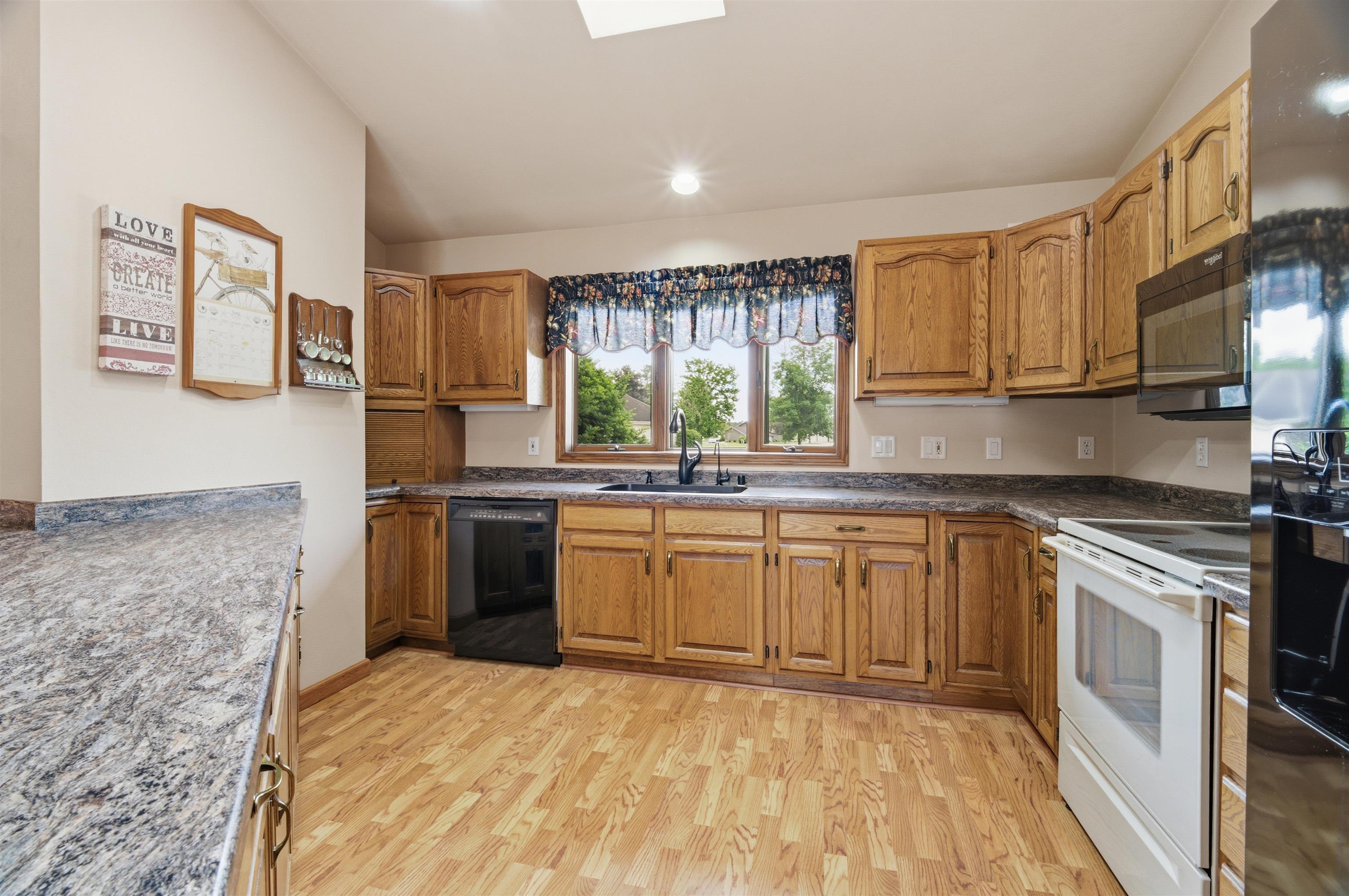 N197 Arrowhead Road Fremont, WI 54940 - Photo 8 of 36