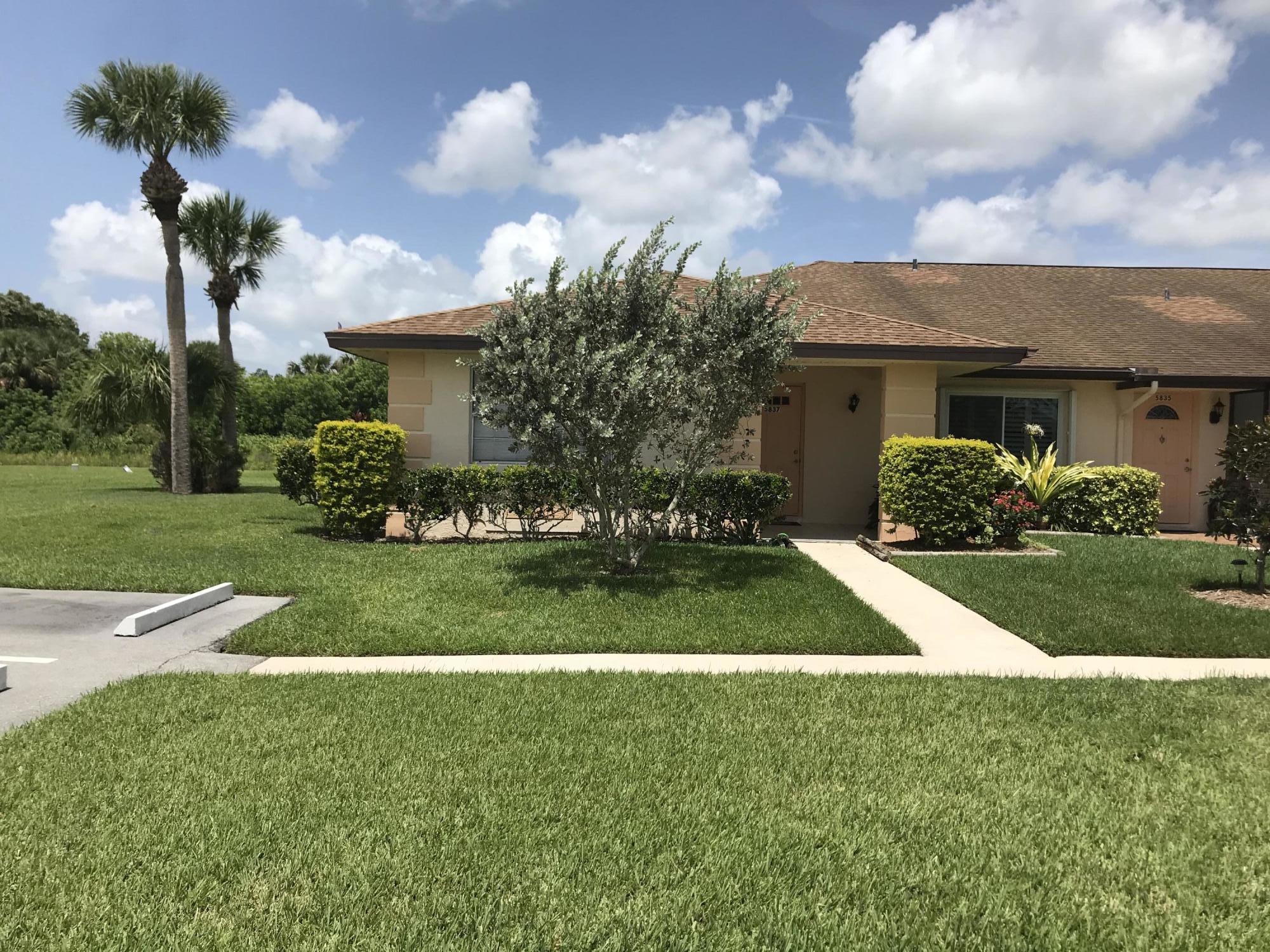 5837 Moss Court Fort Pierce, FL 34982 - Photo 1 of 16 IMG_3074