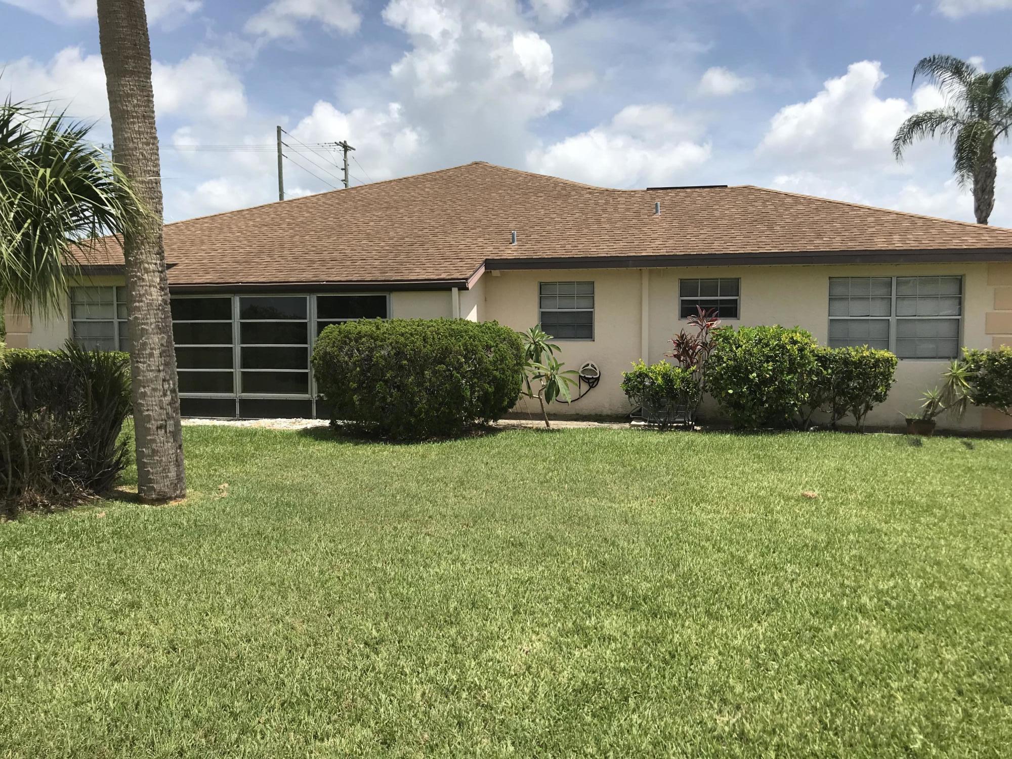 5837 Moss Court Fort Pierce, FL 34982 - Photo 3 of 16 IMG_3076