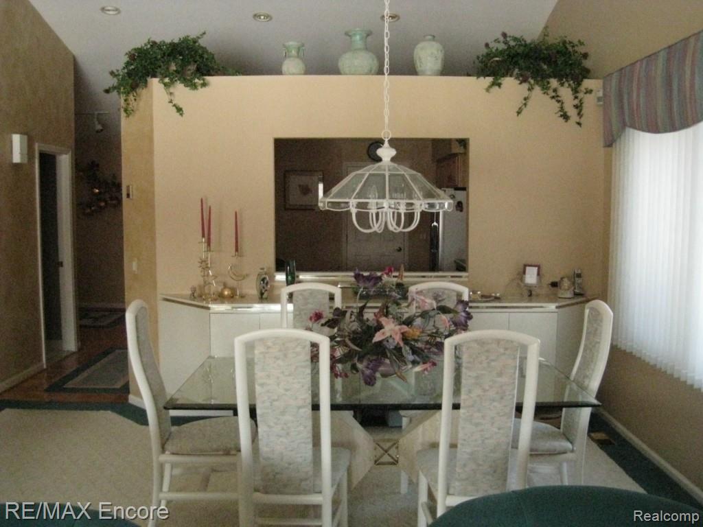 912 GreenView Court Rochester, MI 48307 - Photo 13 of 32 Elegant Dining Room View 2