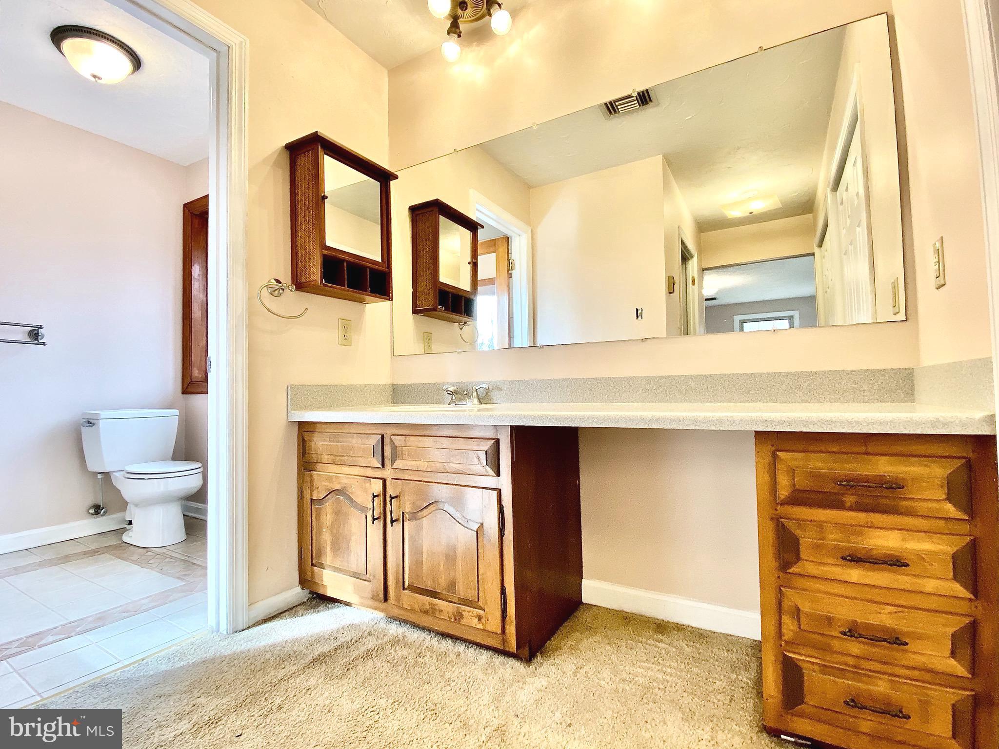 1227 R Woods Road Westminster, MD 21158 - Photo 36 of 68 Master dressing area