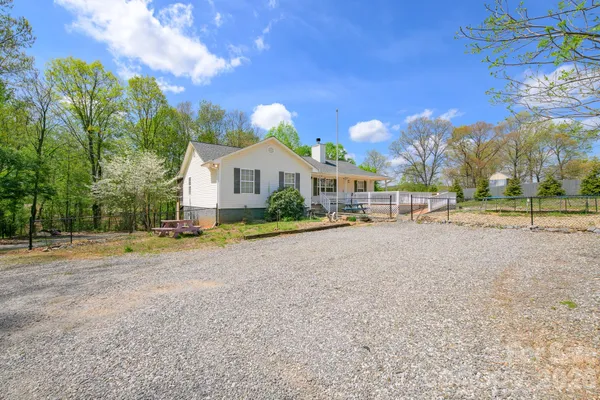 $283,000 | 533 Tuckers Grove Road, Statesville, NC 28625