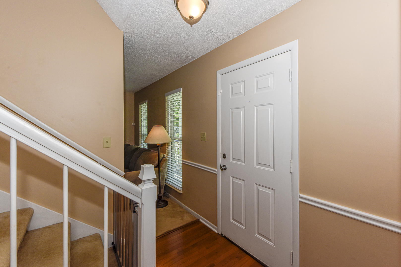 9025 Colchester Ridge Road Knoxville, TN 37922 - Photo 3 of 36 FOYER