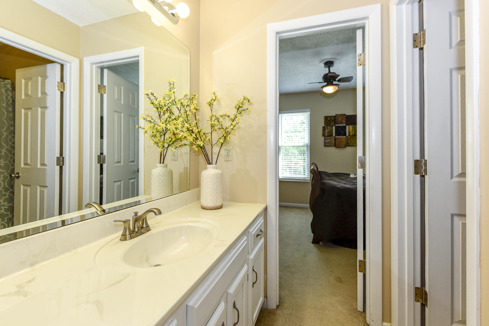 9025 Colchester Ridge Road Knoxville, TN 37922 - Photo 27 of 36 JACK N JILL BATH 2
