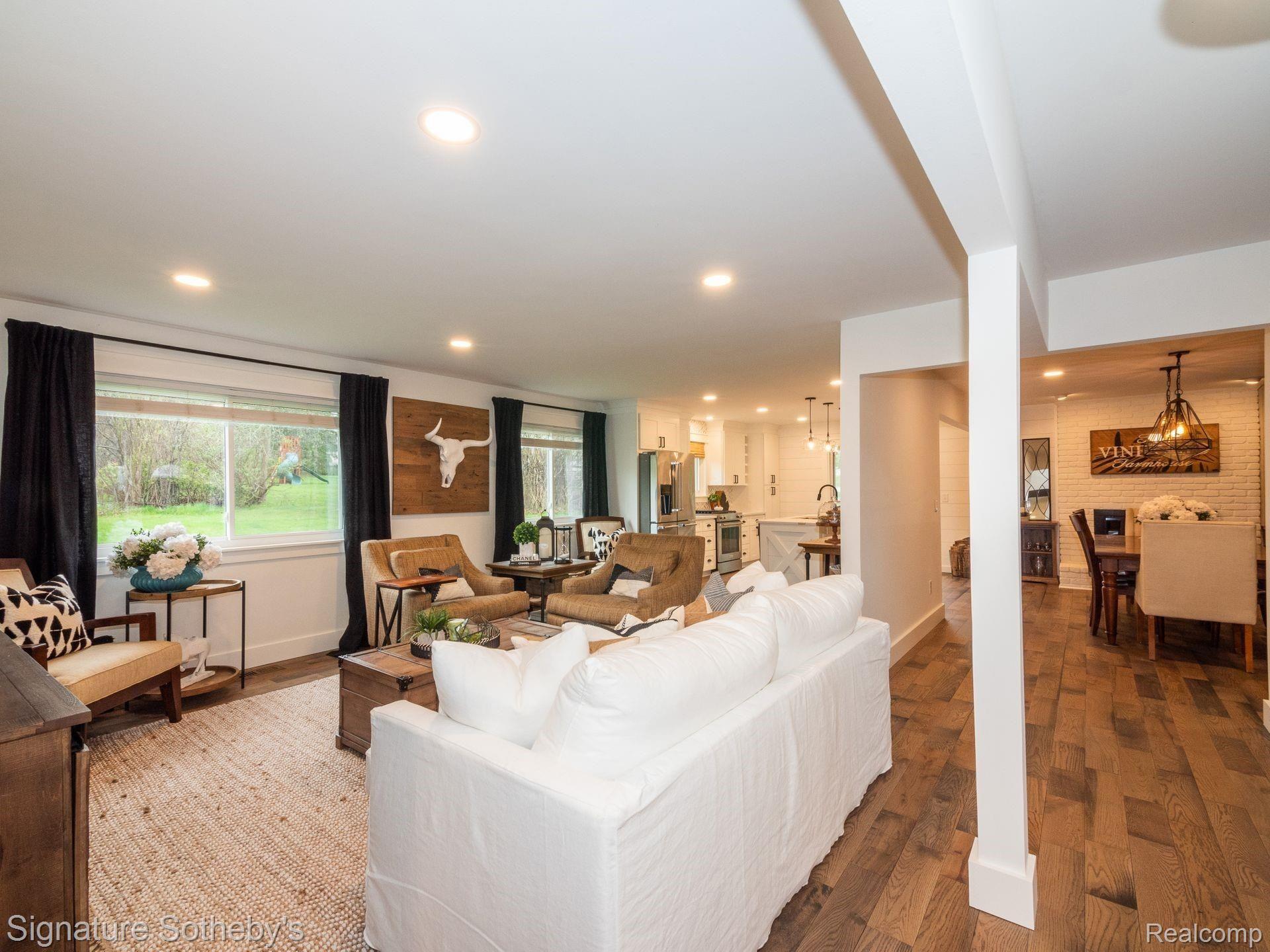 2682 Peterboro Road West Bloomfield, MI 48323 - Photo 5 of 46 5.jpg