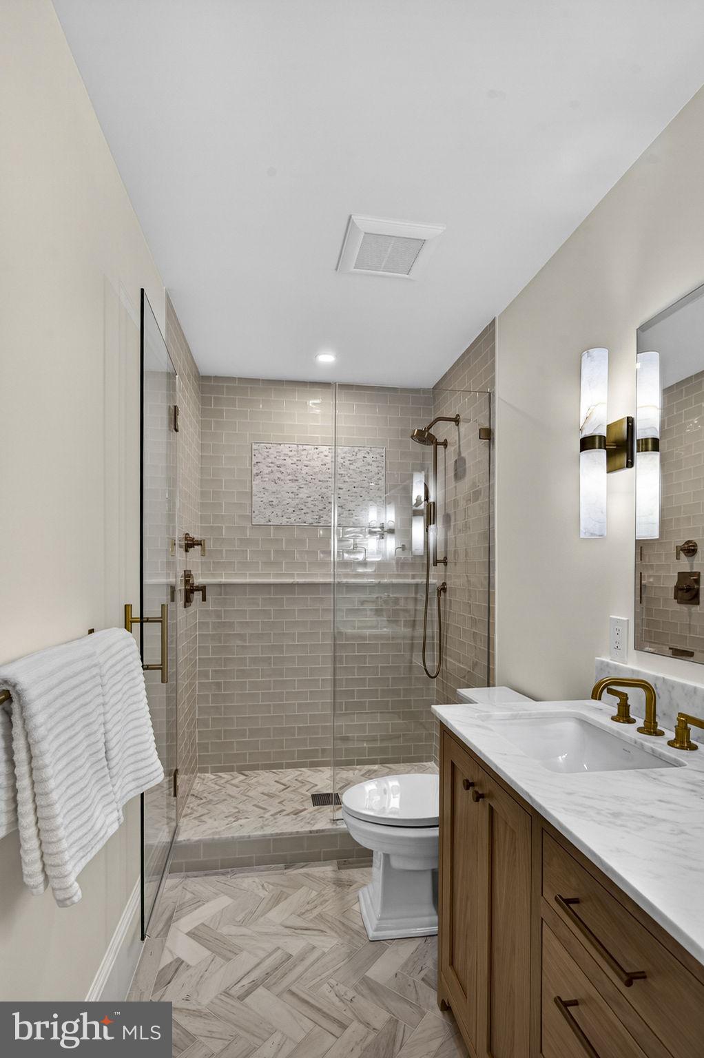 647 E Street Northeast Washington, DC 20002 - Photo 23 of 44