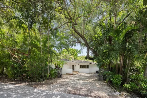 $1,750,000 | 4050 Loquat Avenue, Coconut Grove, FL 33133