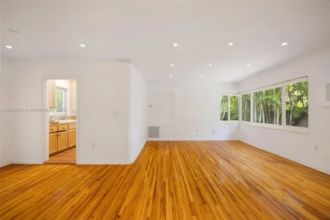 $1,750,000 | 4050 Loquat Avenue, Coconut Grove, FL 33133