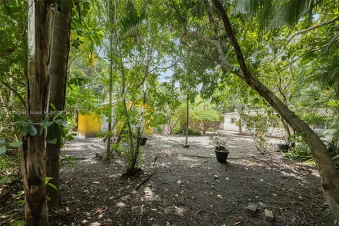 $1,750,000 | 4050 Loquat Avenue, Coconut Grove, FL 33133