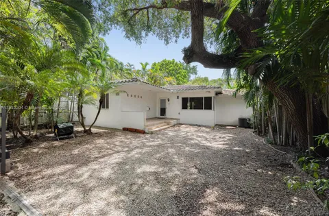 $1,750,000 | 4050 Loquat Avenue, Coconut Grove, FL 33133