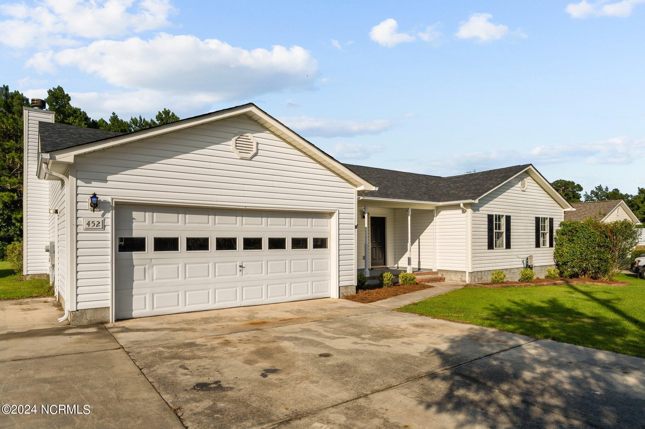 452 High Hill Road Jacksonville, NC 28540 - Photo 2 of 50 3-web-or-mls-03