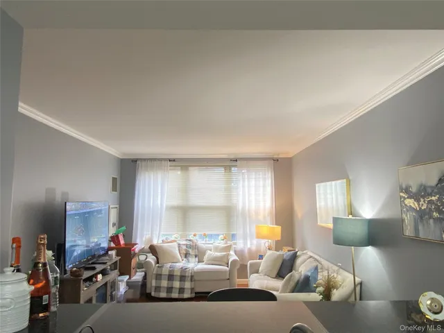 $2,700 | 300 Mamaroneck Avenue, Unit 417, White Plains, NY 10605