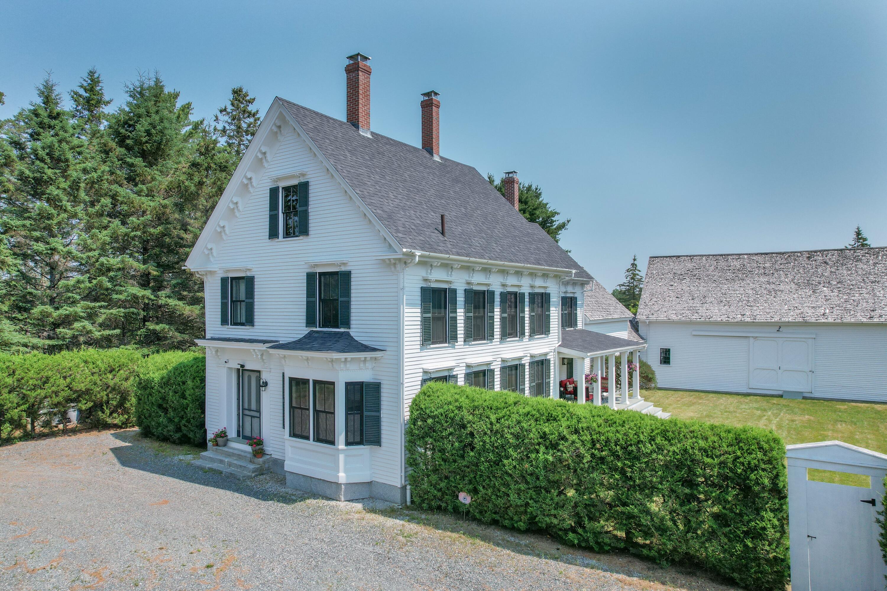 384 Point Road Hancock, ME 04640 - Photo 3 of 70 Front approach from driveway.