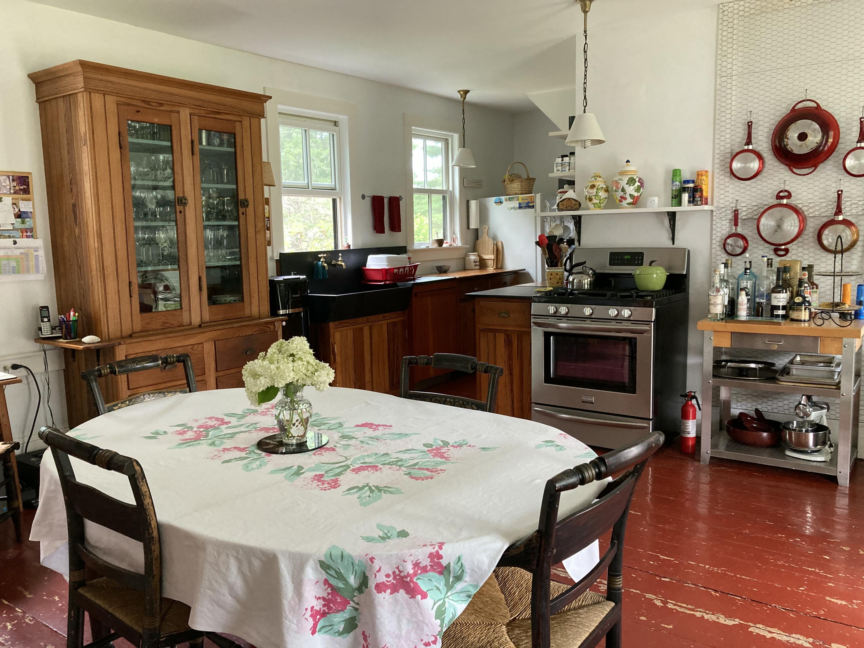 384 Point Road Hancock, ME 04640 - Photo 9 of 70 Eat-in kitchen.