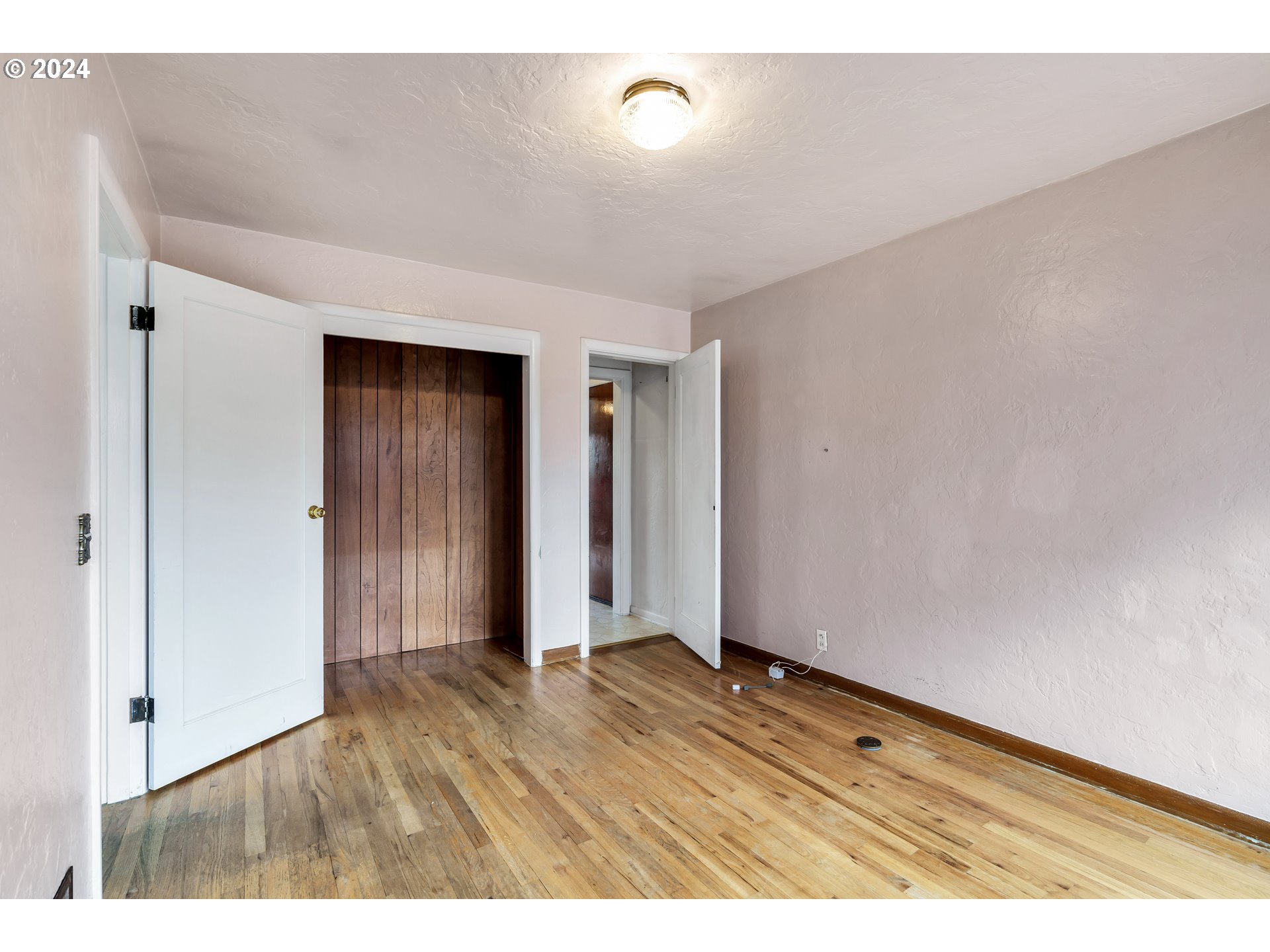 636 Northeast 71st Avenue Portland, OR 97213 - Photo 12 of 31