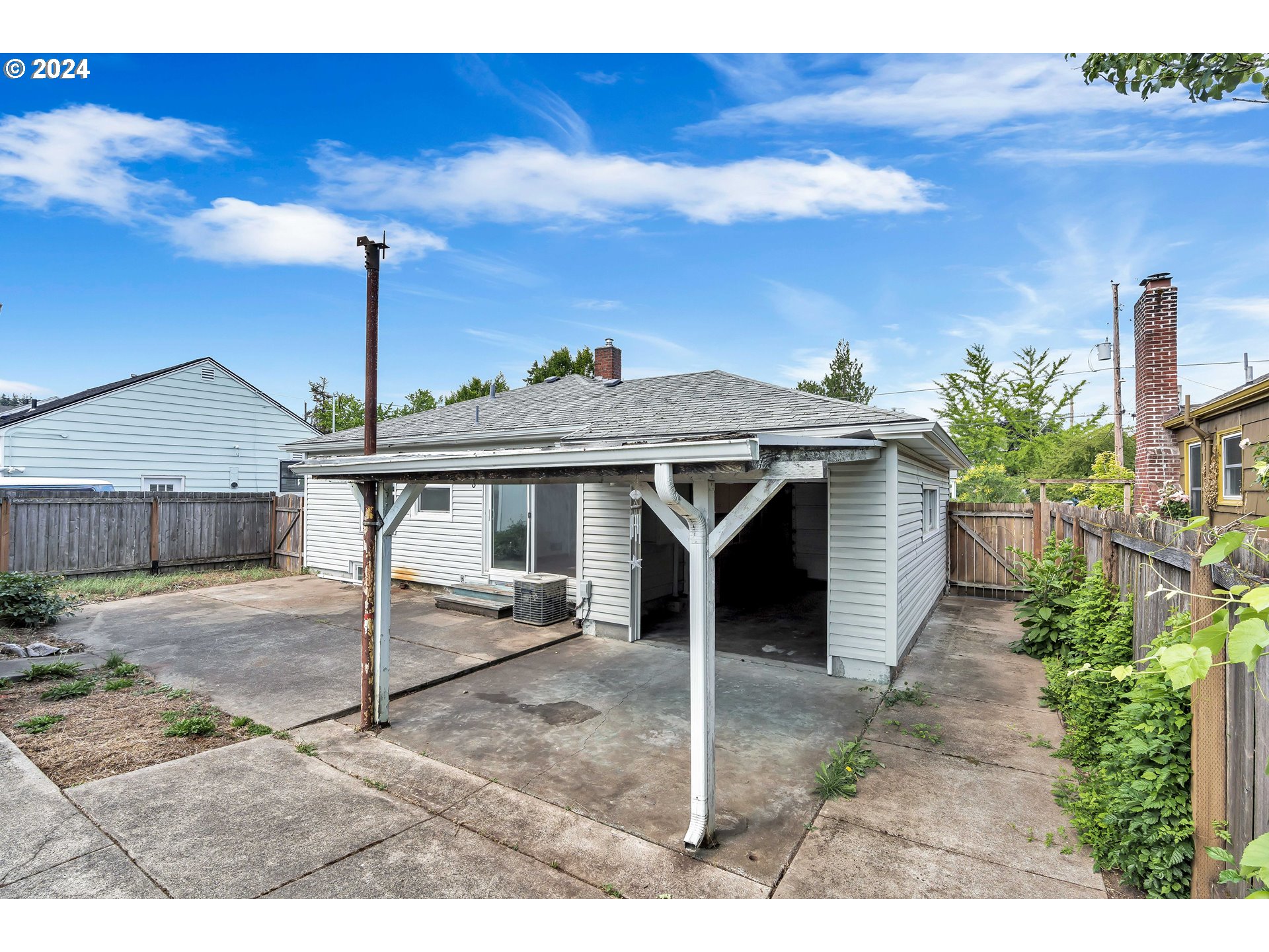 636 Northeast 71st Avenue Portland, OR 97213 - Photo 29 of 31