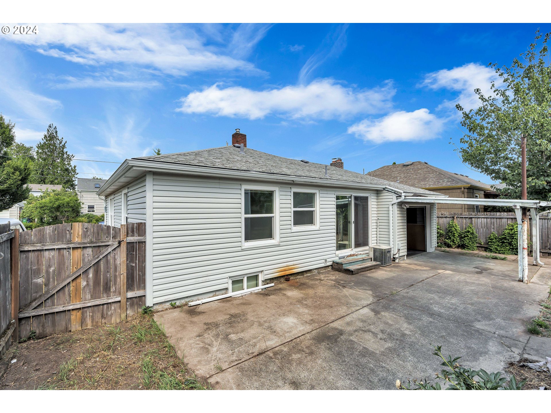 636 Northeast 71st Avenue Portland, OR 97213 - Photo 30 of 31