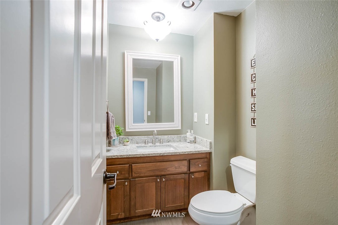 21706 4th Avenue Southeast Bothell, WA 98021 - Photo 14 of 24