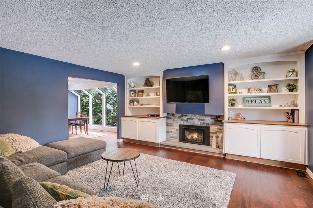 21706 4th Avenue Southeast Bothell, WA 98021 - Photo 8 of 24