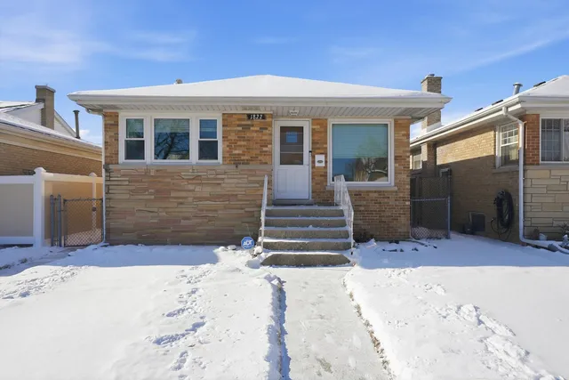 $325,000 | 1822 North 18th Avenue, Melrose Park, IL 60160