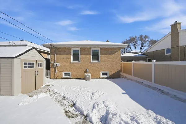 $320,000 | 1822 North 18th Avenue, Melrose Park, IL 60160
