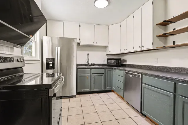 $209,900 | 2316 Fair Oaks Drive East, Niles, MI 49120