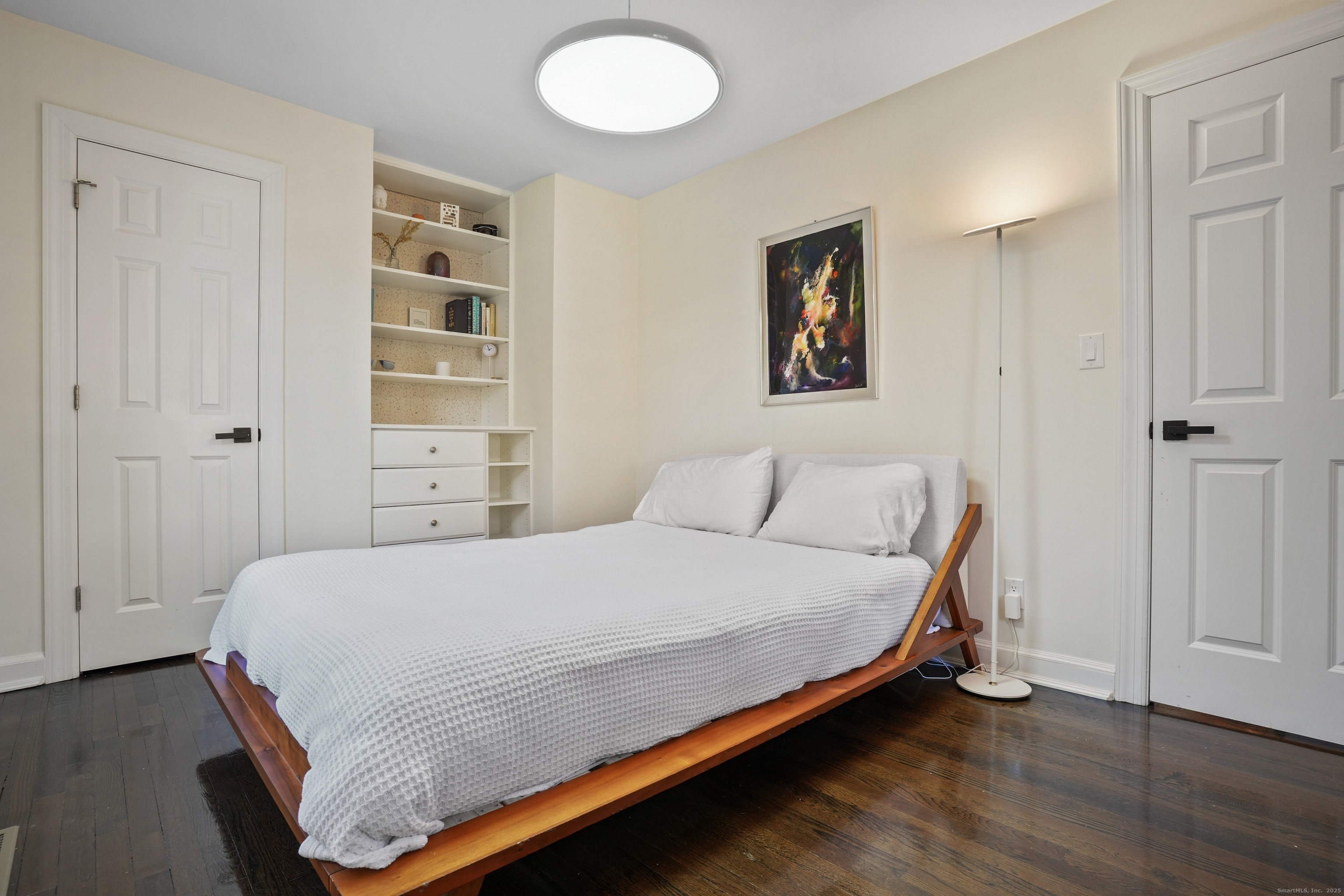 100 Hirsch Road Stamford, CT 06905 - Photo 28 of 39 a bedroom with a bed and a window