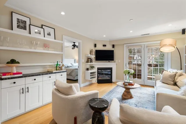 $739,900 | 36 Central Avenue, Unit 4, Milton, MA 02186