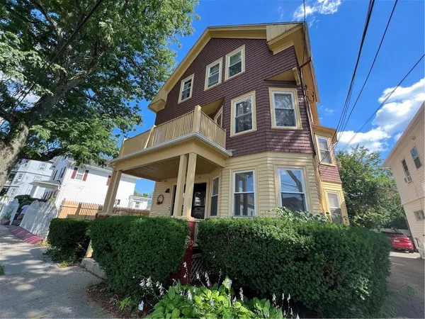 $1,900 | 38 Georgia Avenue, Providence, RI 02905
