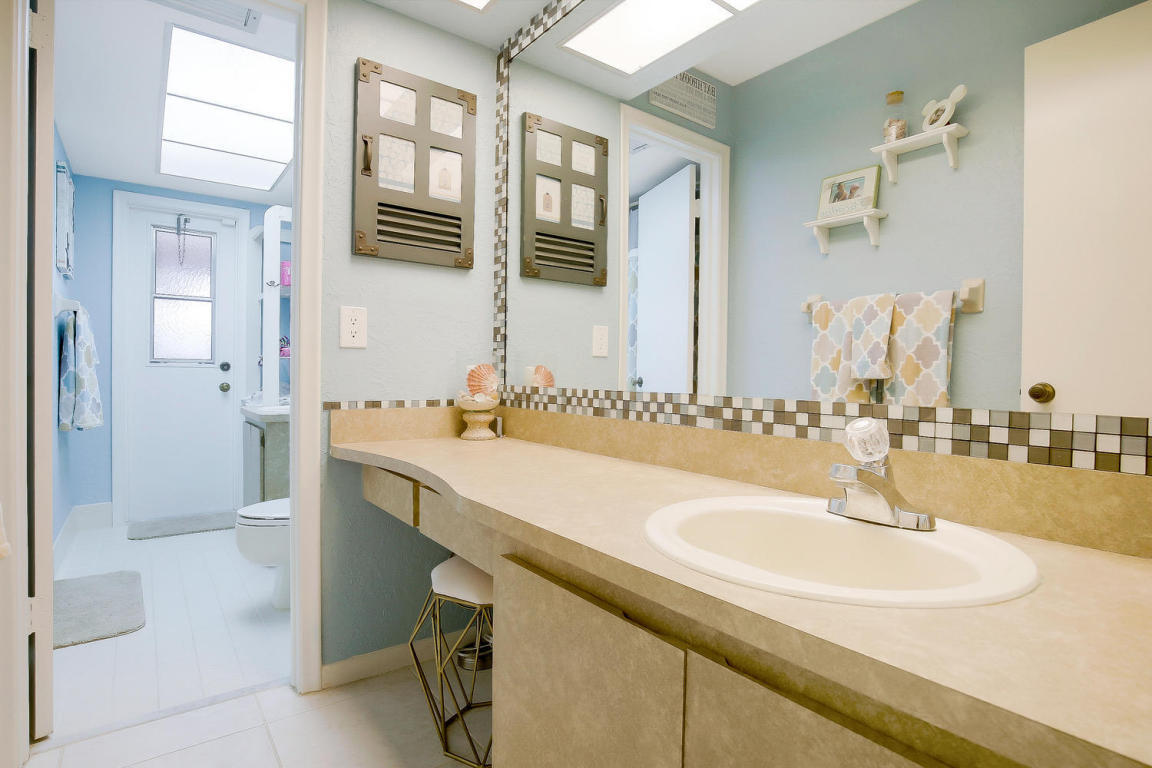 10412 178th Court South Boca Raton, FL 33498 - Photo 18 of 26 20170919215356730297000000-o