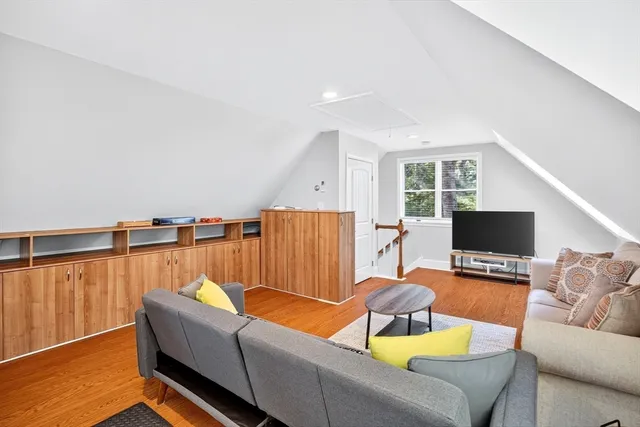 $1,295,000 | 44 Avalon Circle, Barnstable, MA 02655