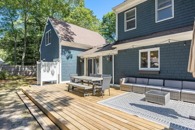 $1,295,000 | 44 Avalon Circle, Barnstable, MA 02655