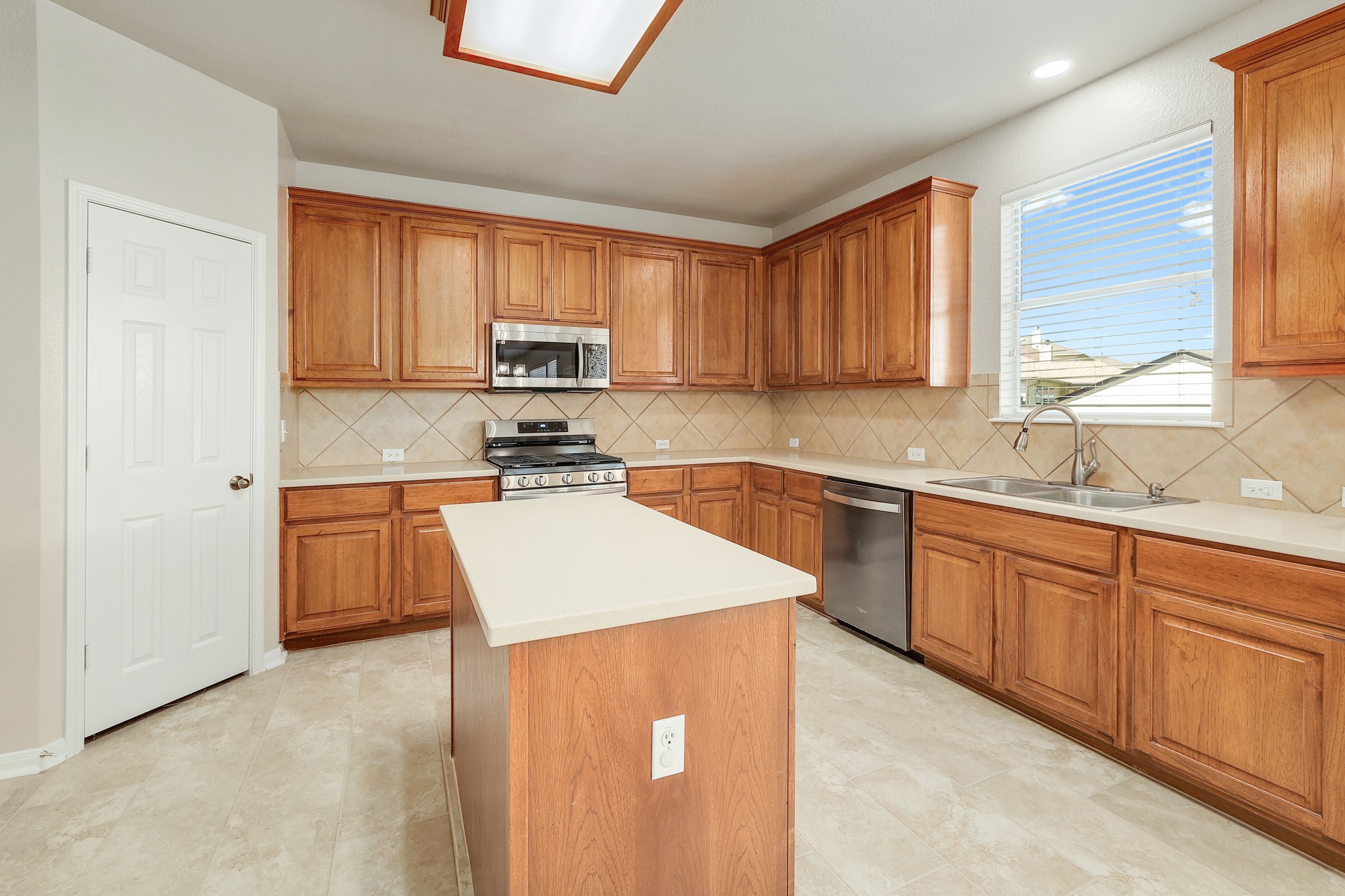 2369 Caprock Place Georgetown, TX 78626 - Photo 12 of 39