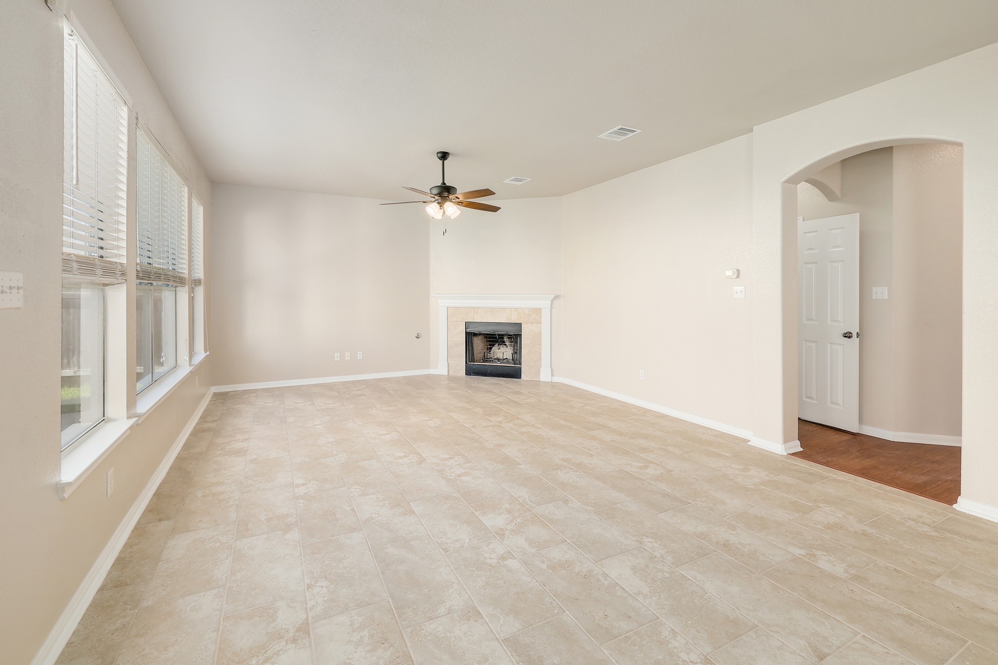 2369 Caprock Place Georgetown, TX 78626 - Photo 6 of 39