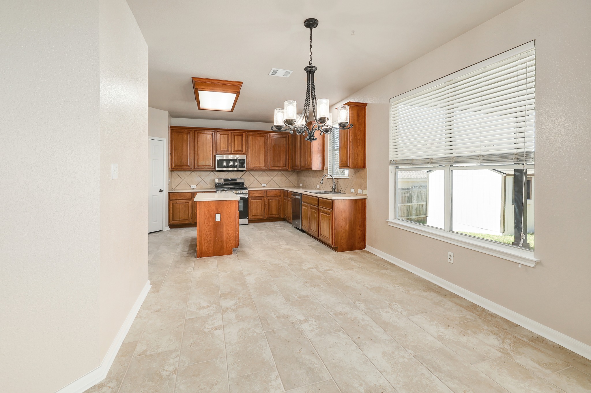 2369 Caprock Place Georgetown, TX 78626 - Photo 8 of 39
