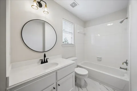 $579,000 | 6102 Laguna Del Rey Drive, Houston, TX 77041