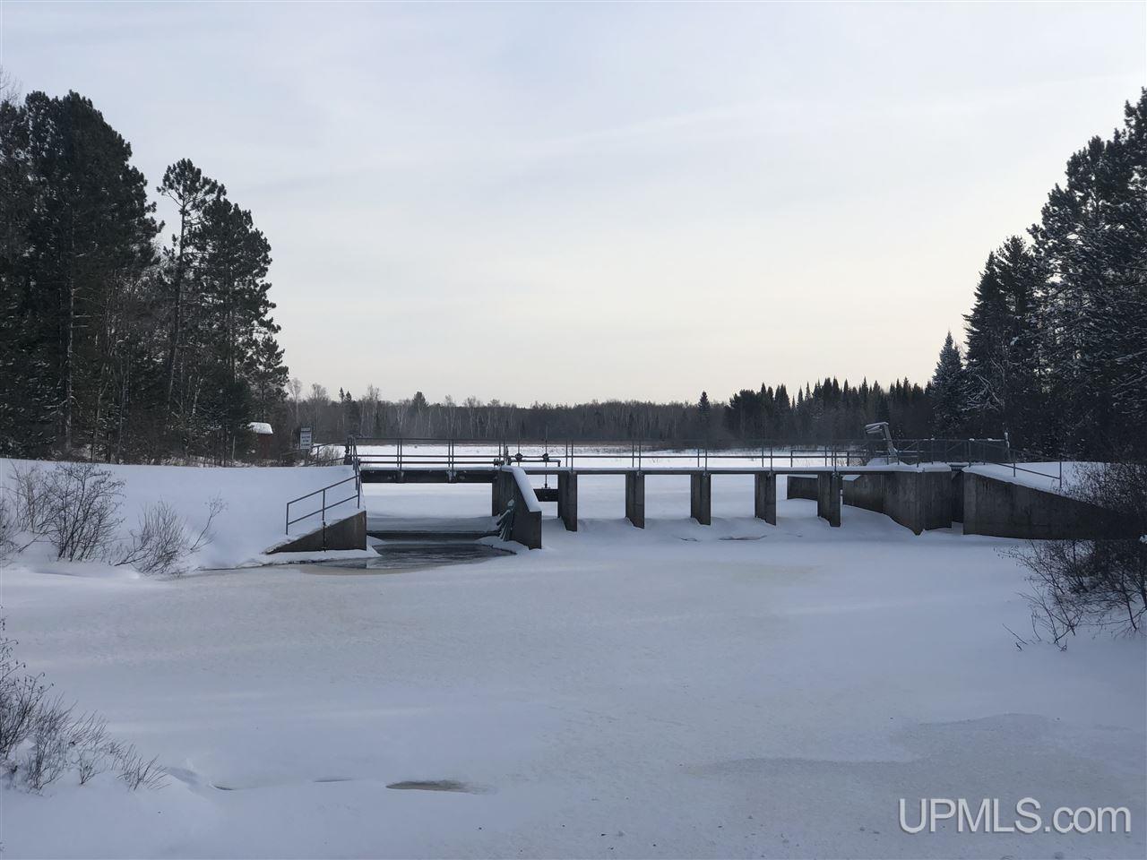 125 Rail Rd Lane Deerton, MI 49822 - Photo 6 of 7 Gallery Image 6