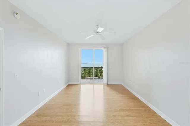 $575,000 | 750 North Tamiami Trail, Unit 1007, Sarasota, FL 34236